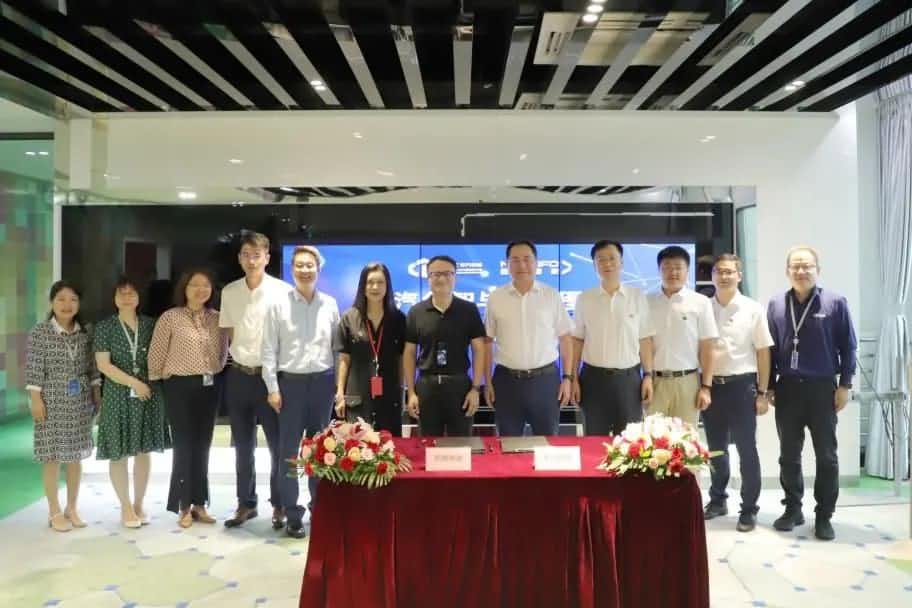 艾弗森贝博ballbet官网与中汽创智签订战略合作框架协议 集中优势有助于汽车智能化开展